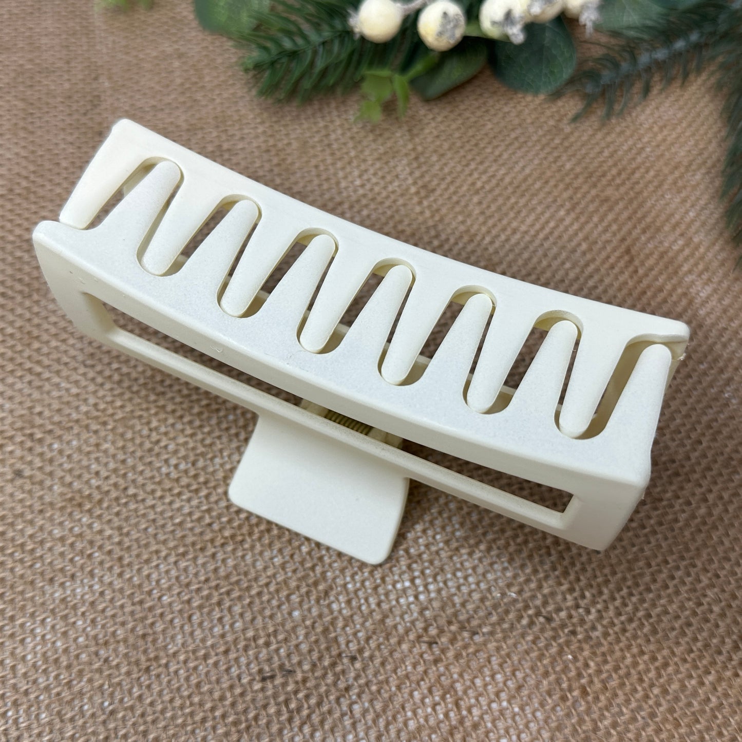 hair claw clip accessory